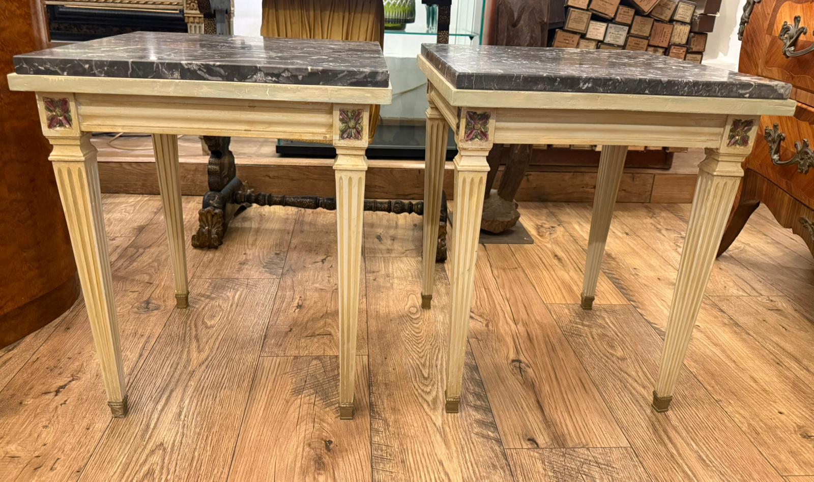Paire de table de chevet