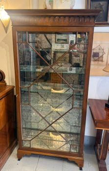 Vitrine bibliothèque anglaise